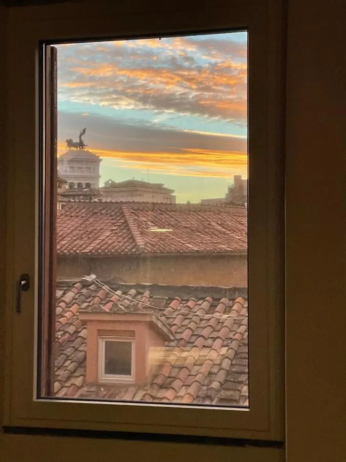 Cosy Reginella Apartment Rome Italy