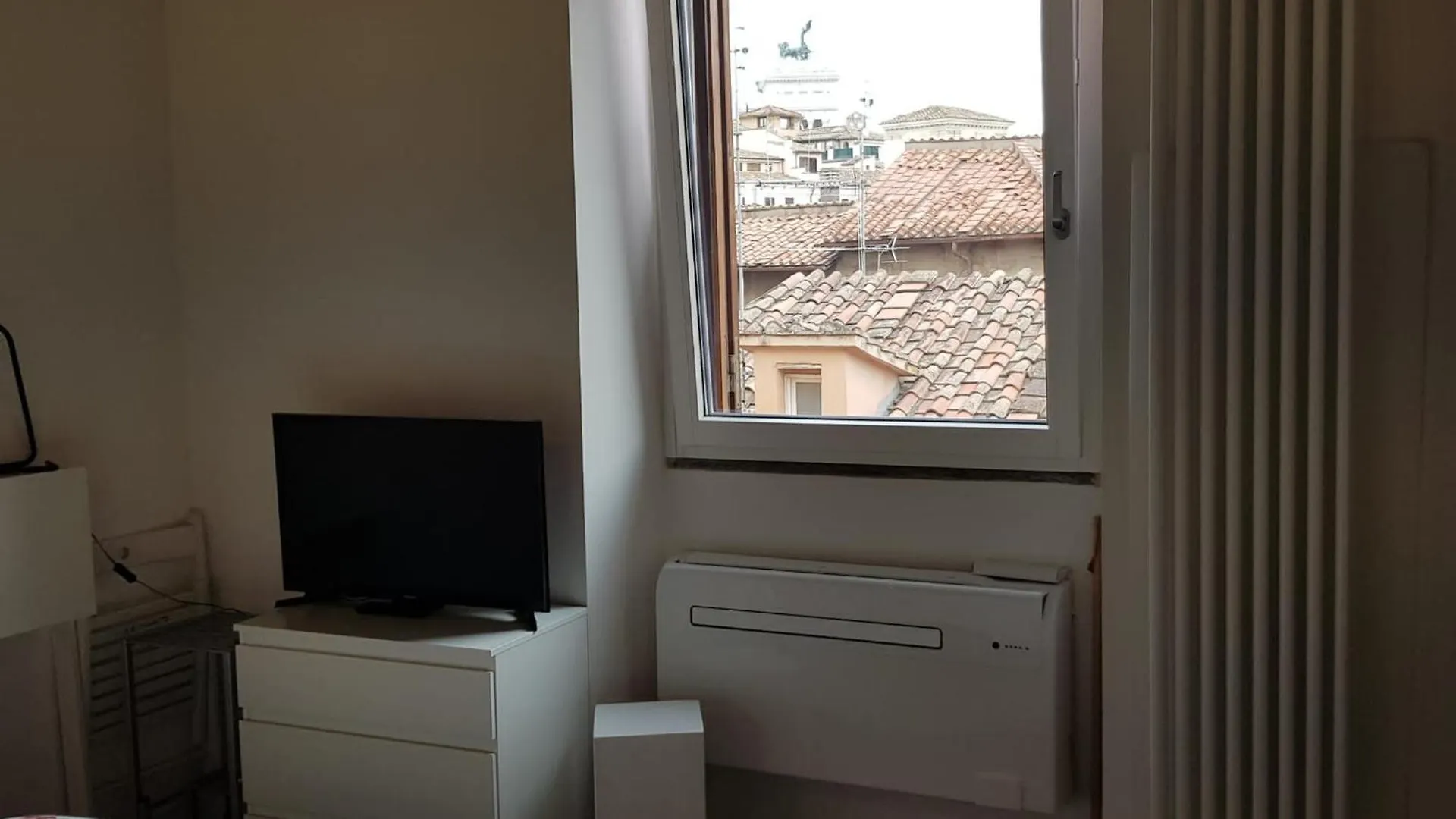 Cosy Reginella Apartment Rome Italy