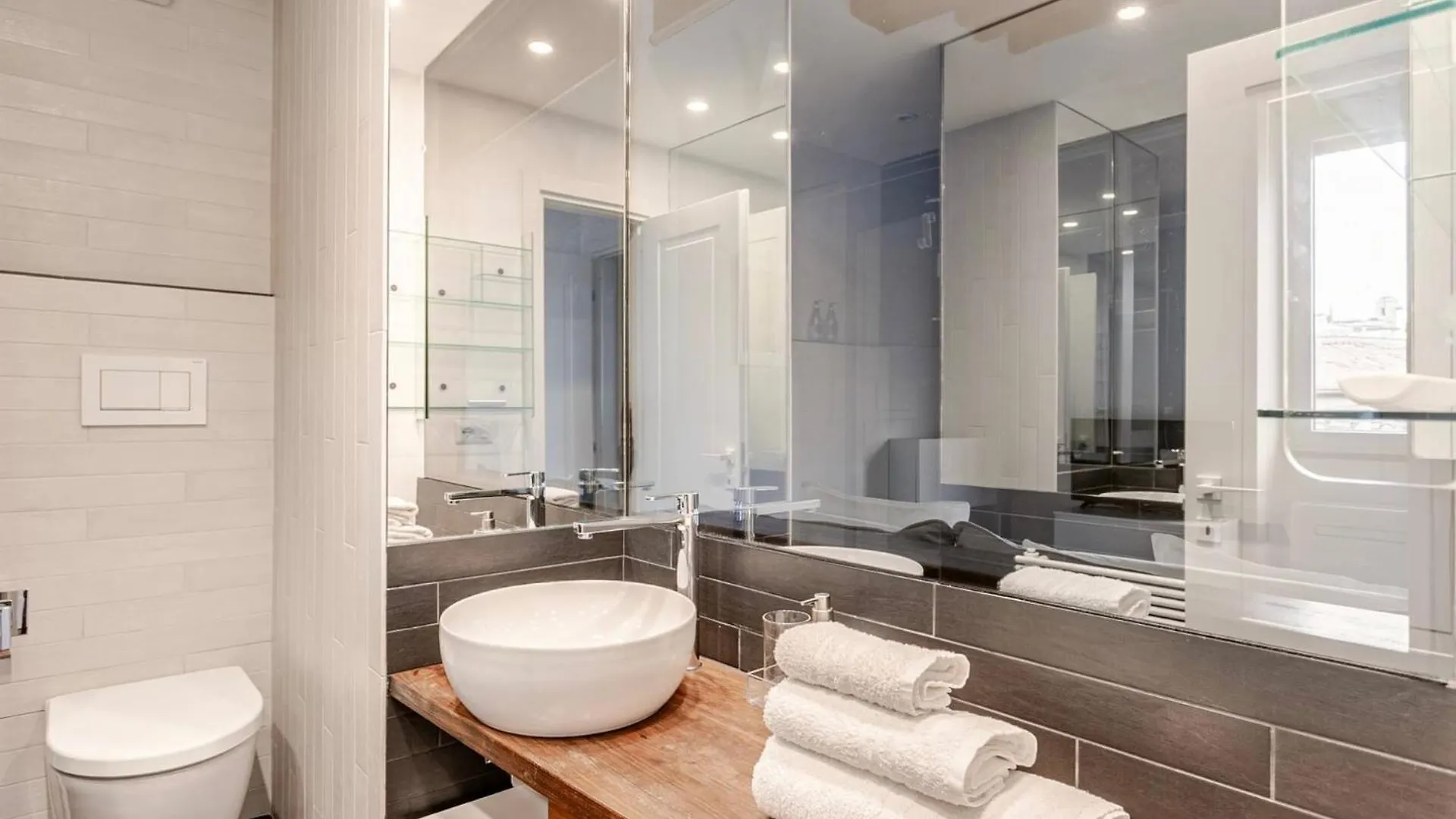 Cosy Reginella Apartment Rome Italy